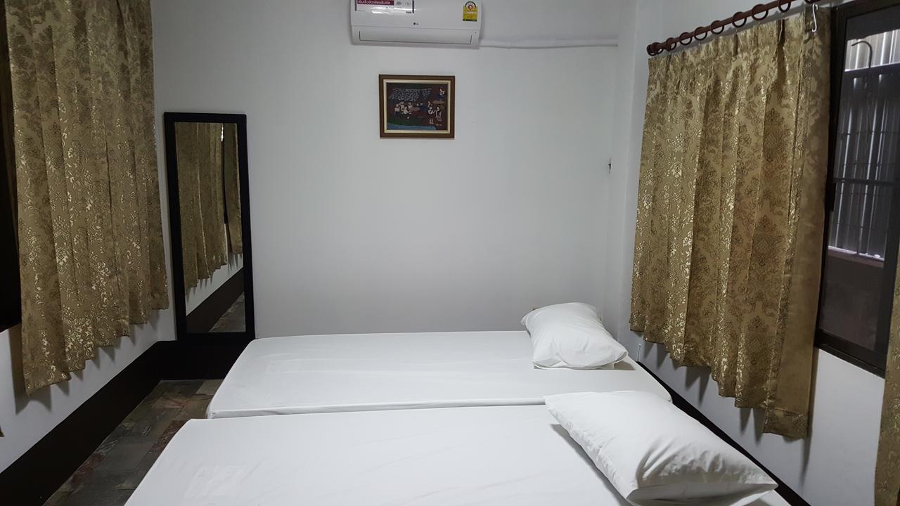 Aunt & Uncle'S House Bed and Breakfast Τσιάνγκ Μάι Εξωτερικό φωτογραφία